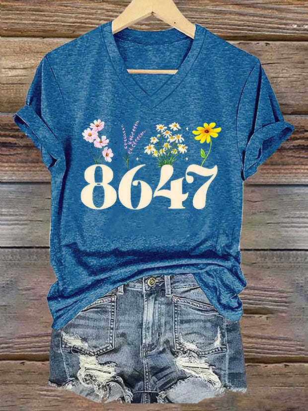 Women's 8647 Floral Print V-Neck T-Shirt