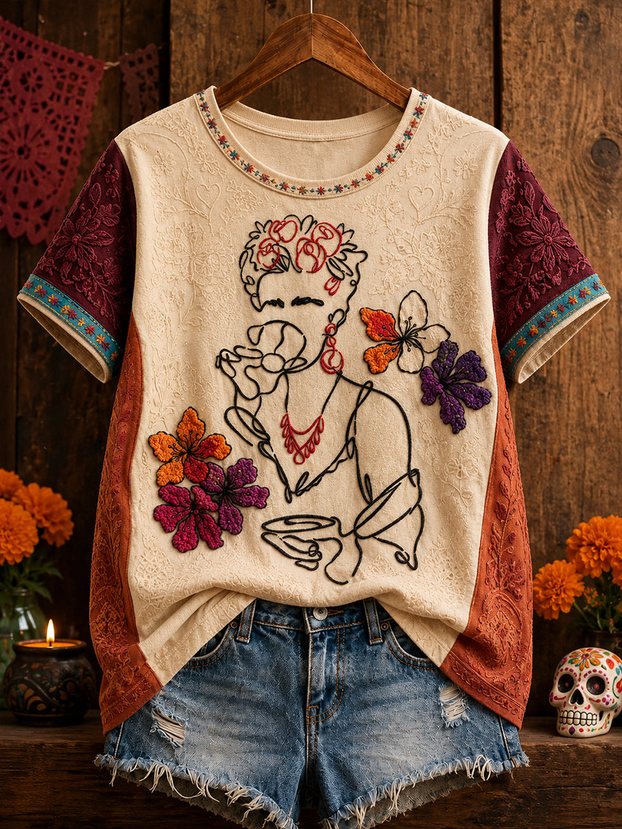 Camiseta estampada con arte floral mexicano para mujer