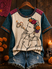 Camiseta estampada con arte floral mexicano para mujer